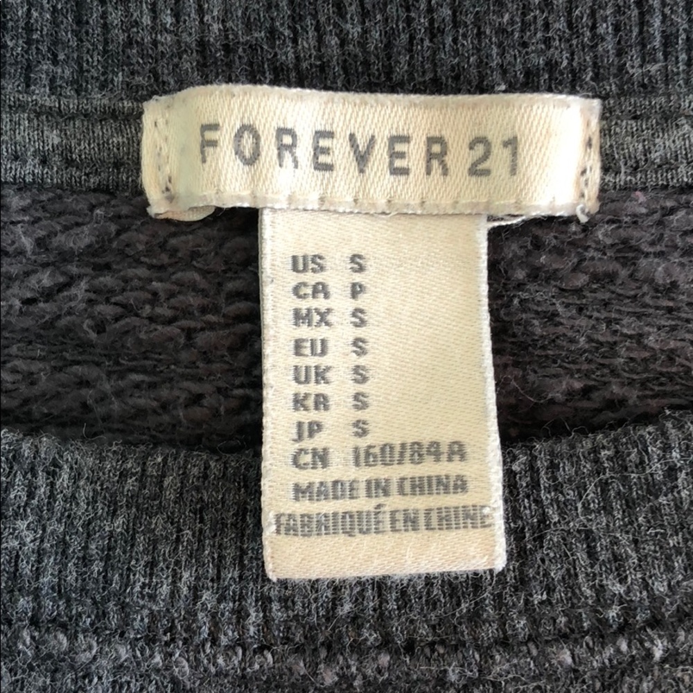 Sweater - Picture 6 of 7